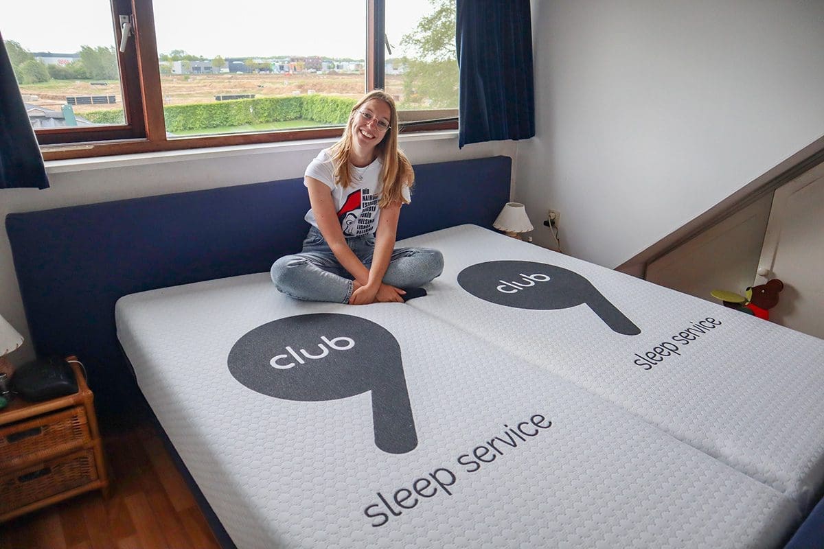 Club 9 bed