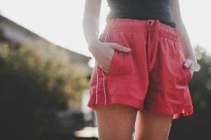 Bestel een dames korte broek